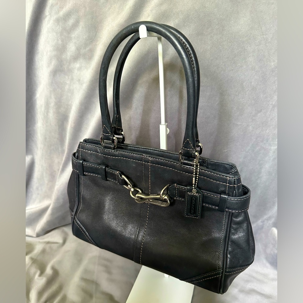 Coach Small Shoulder Bag • Black Leather • Y2K Vintage Style Purse - Picture 2 of 15